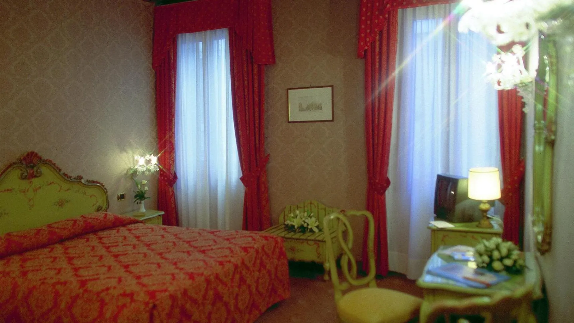Panada A & P Hotel Venice Guest house